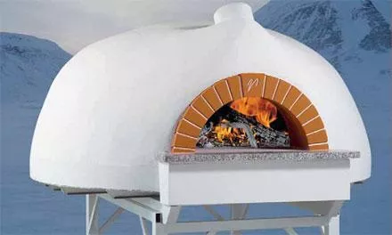 Печь для пиццы на древесном топливе