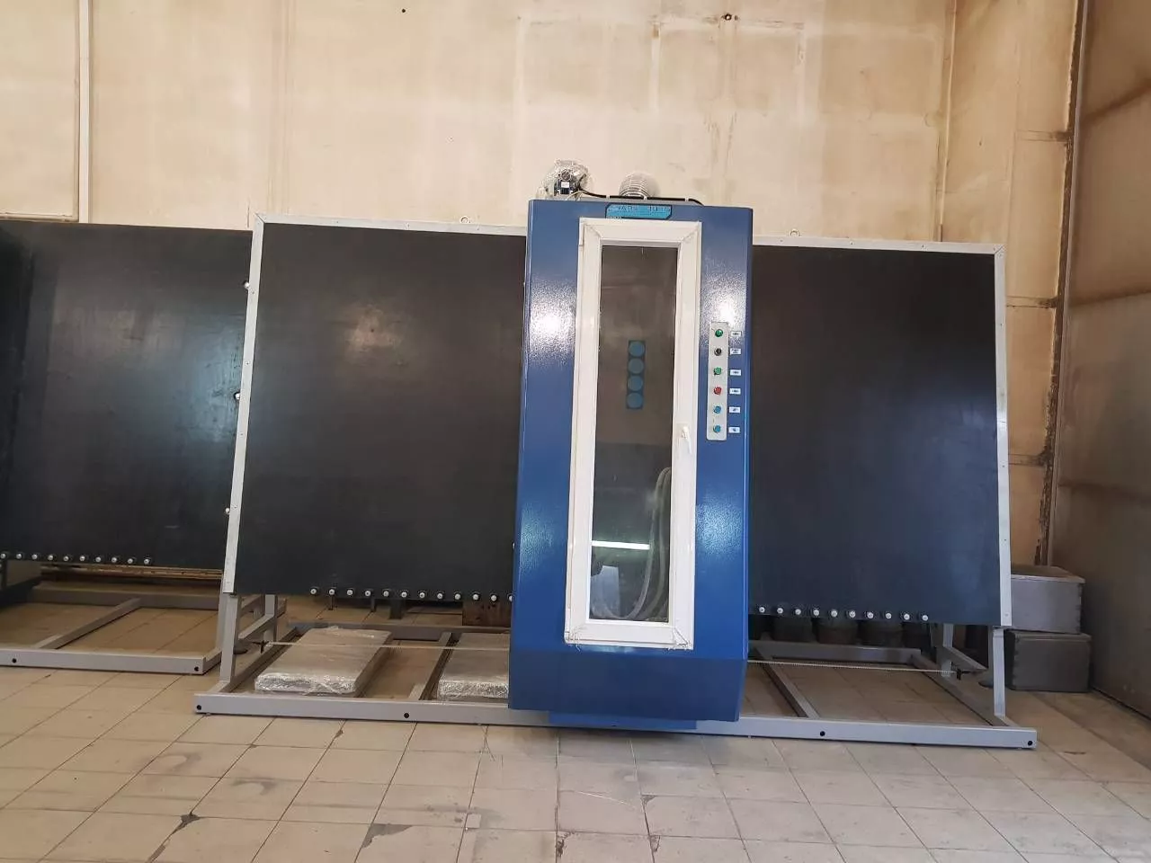 Пескоструйный аппарат для обработки стекла