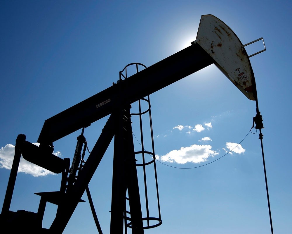 Цена на нефть в Нью-Йорке опустилась до $48,29 за баррель