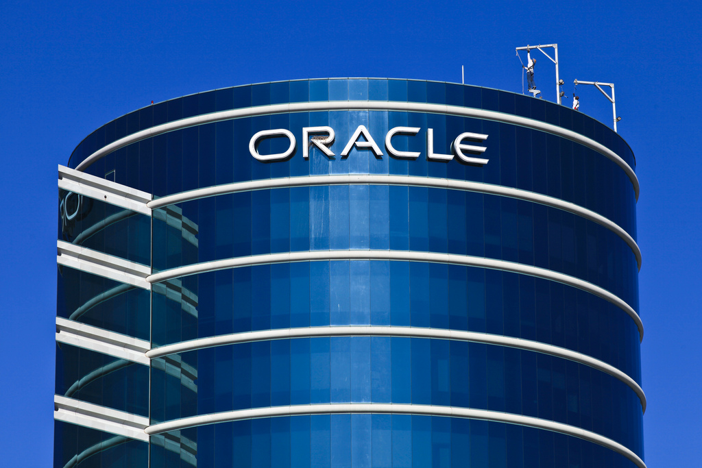 Oracle начала использовать новые санкции к партнерам из Российской Федерации