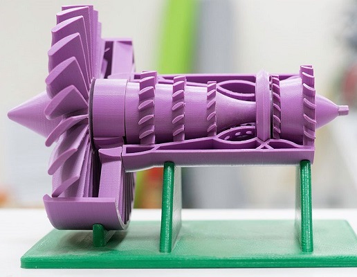 Российская компания «Vortex» предлагает ряд 3D-принтеров дельтаобразной схемы