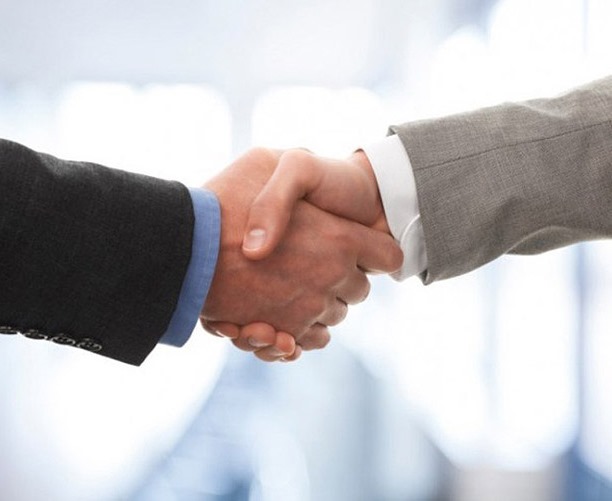 «Россети» и «УАЗ» подписали соглашение о стратегическом сотрудничестве