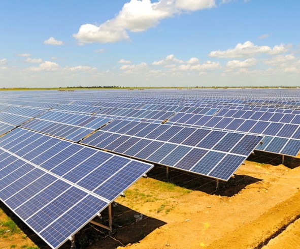 Пять солнечных электростанций мощностью 80 МВт построят на Алтае к 2020 году