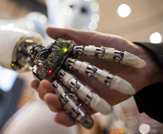Кластер робототехники создадут в Челябинской области в 2017 году