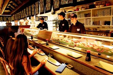 Суши-бар: как начать с нуля и заработать прибыль