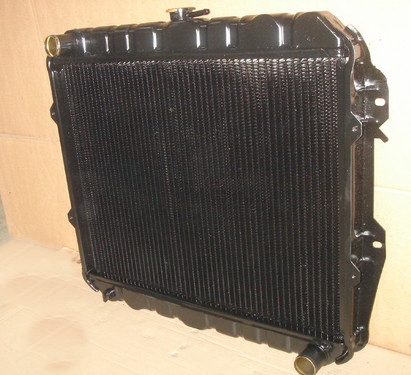 Радиатор охлаждения для погрузчика DAEWOO D 33S-3,  двигатель CUMMINS B3. 3.