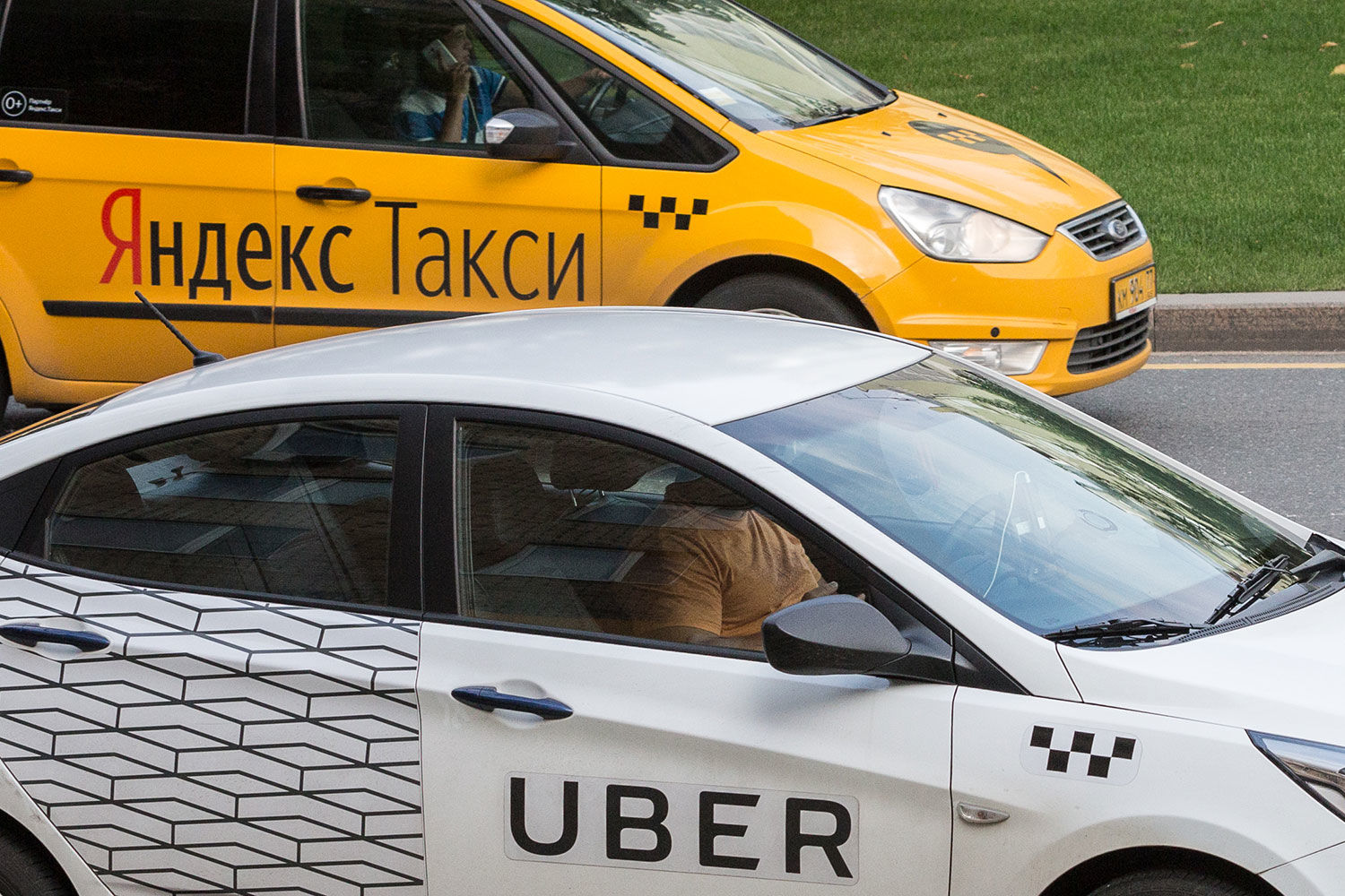 Uber и «Яндекс.Такси» в скором времени создадут объединённую платформу