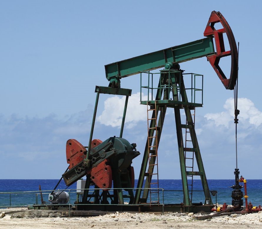 Добыча нефти в РФ выросла в январе на 1,5% до 46 млн. тонн