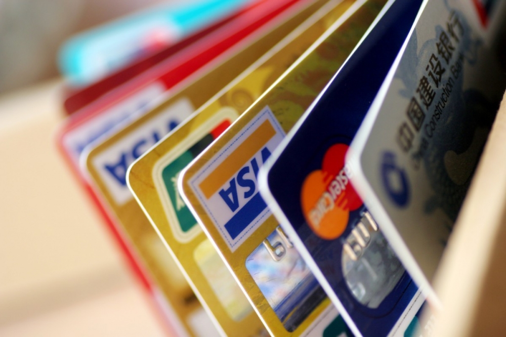 Российские потребители стали чаще пользоваться кредитными карточками