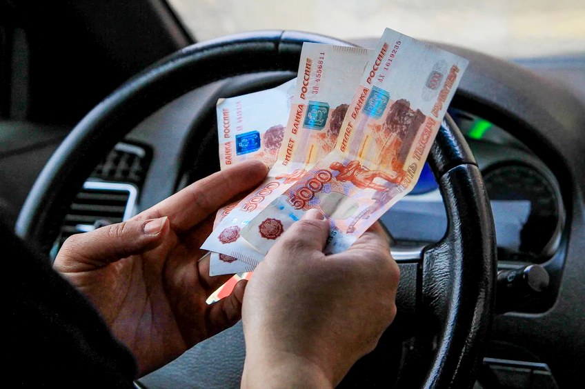 Очередной опрос показал сколько россияне тратят в месяц на автомобиль