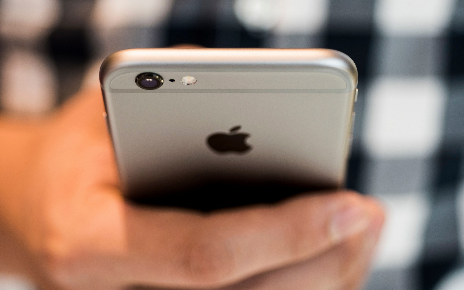 Расследование Минюста США из-за намеренного замедления iPhone находится на начальном этапе