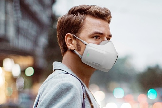 LG выпустила маску с очистителем воздуха