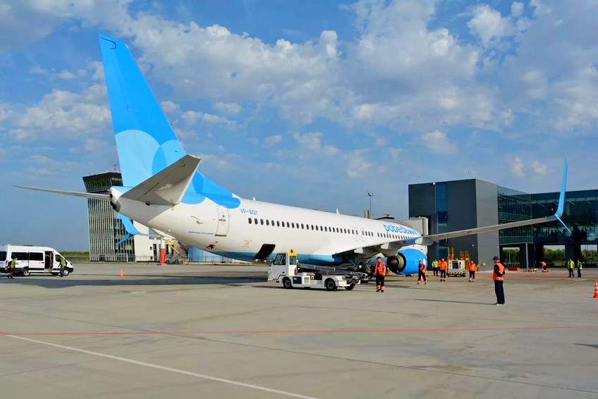 Первый плановый рейс приземлился в новом аэропорту «Гагарин» в Саратове