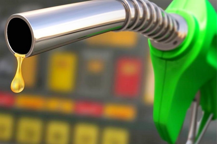 Минпромторг сообщил о результатах проверки бензина на автозаправках