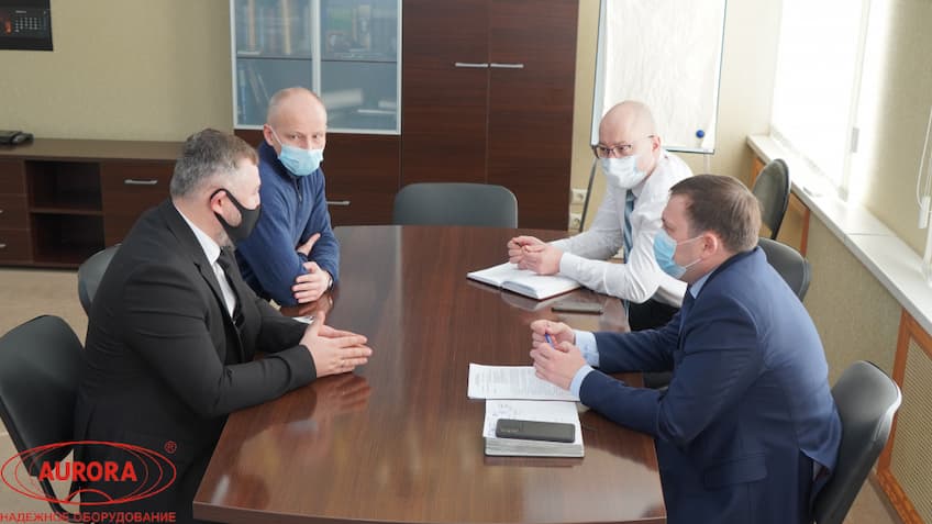 Состоялась встреча директора завода «АВРОРА» и министра промышленности Саратовской области